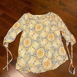 Gorgeous maternity blouse